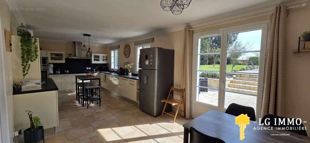 Maison à MORTAGNE-SUR-GIRONDE