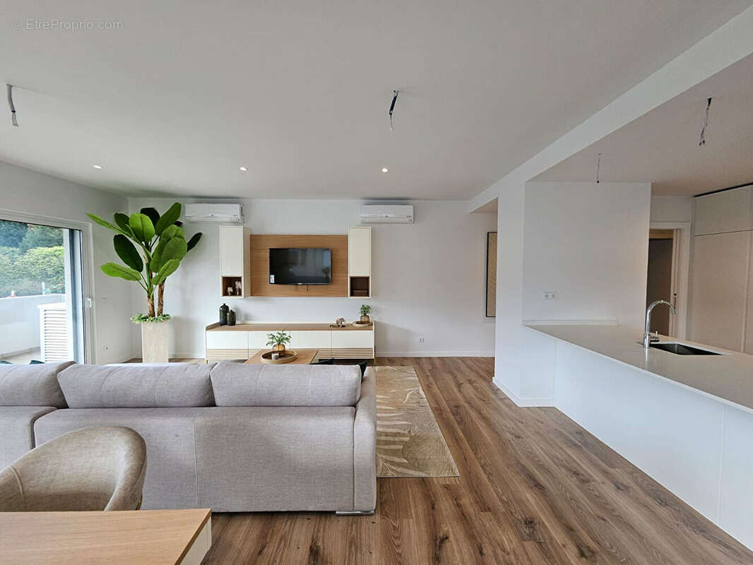 Appartement à LE PERREUX-SUR-MARNE