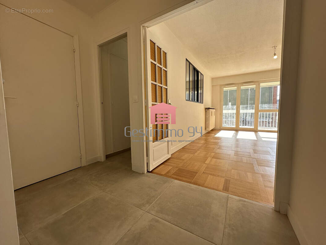 Appartement 67 m² à Fontenay-Sous-Bois  - photo 2