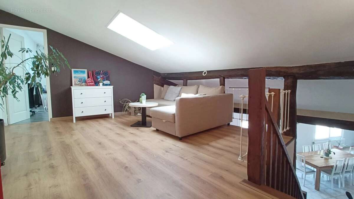 Maison à NEUVILLE-DE-POITOU