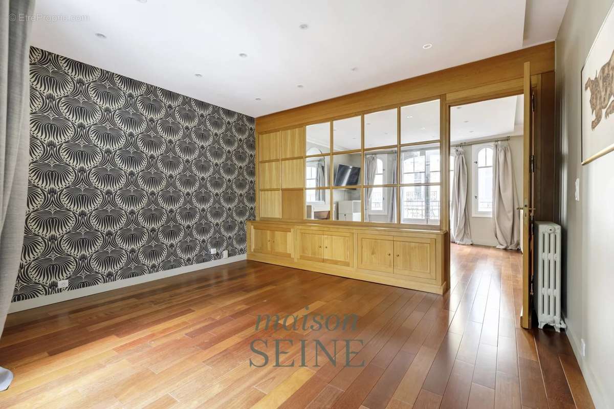 Maison à NEUILLY-SUR-SEINE