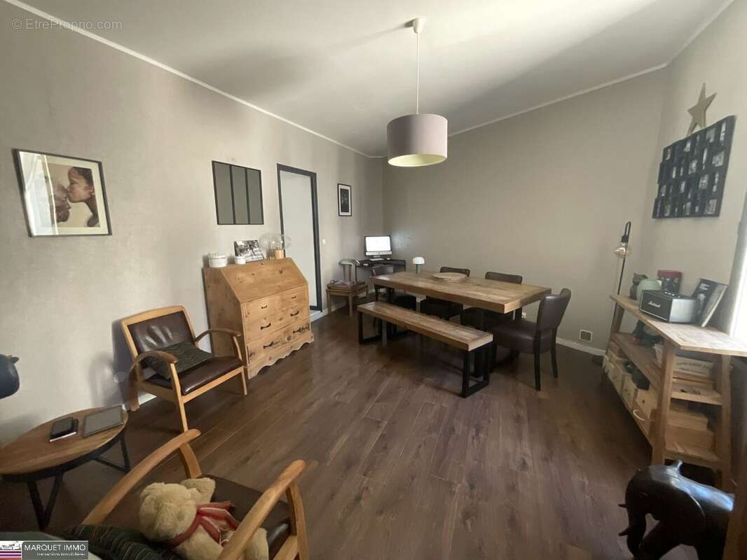 Le charme intemporel d'une Maison de Maitre T6 offrant 176 m² donnant sur patio intimiste avec piscine, nichée au coeur de Corne - photo 3