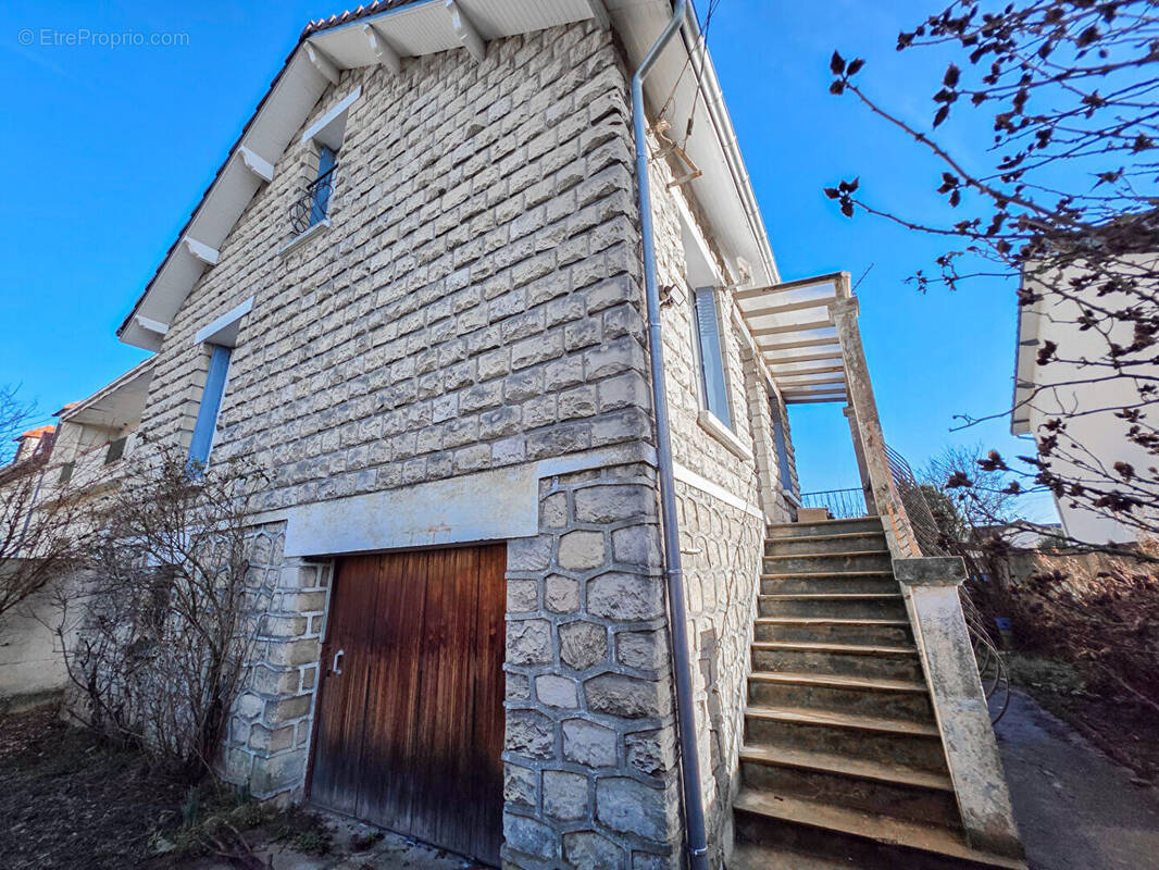 Maison à GOUSSAINVILLE