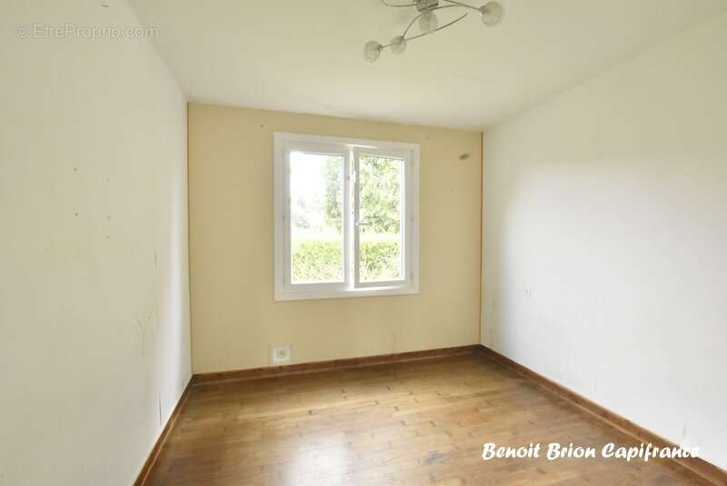 Maison à SAINT-MARTIN-DE-LANDELLES