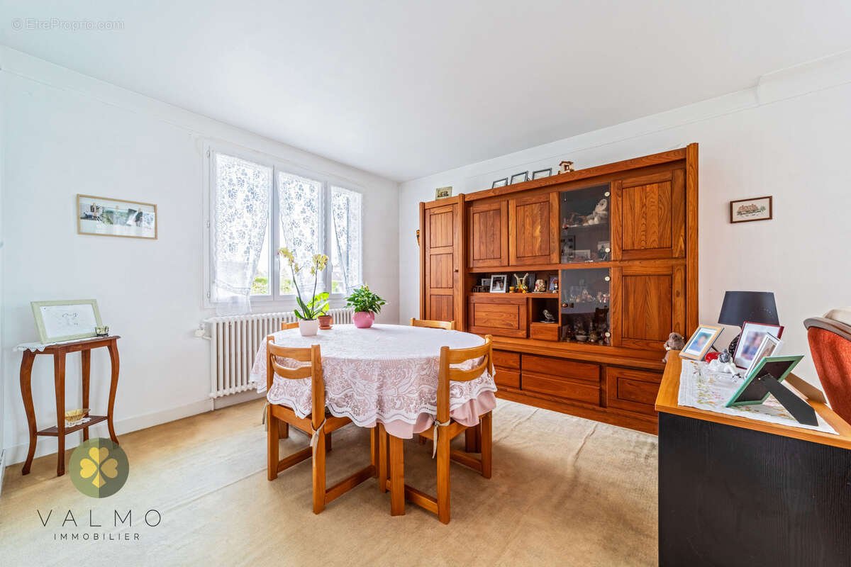 Maison à THOIRY