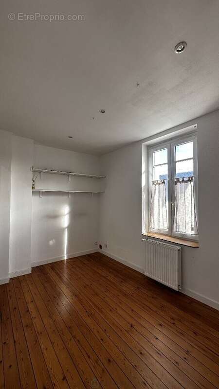 Maison de ville  Secteur recherché  Fort potentiel (1er permis accordé) - photo 3