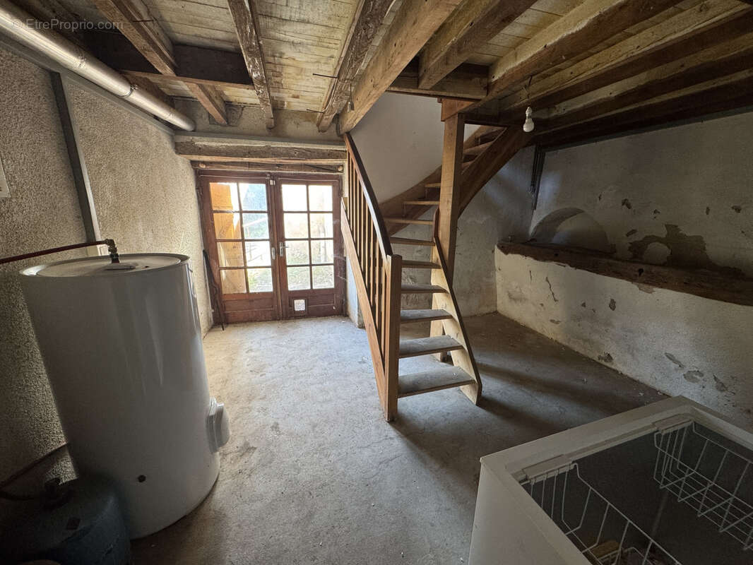 Maison à SAINT-JUERY