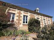 Magnifique maison de charme avec commodités de plain pied - Maison à LA FERTE-CHEVRESIS