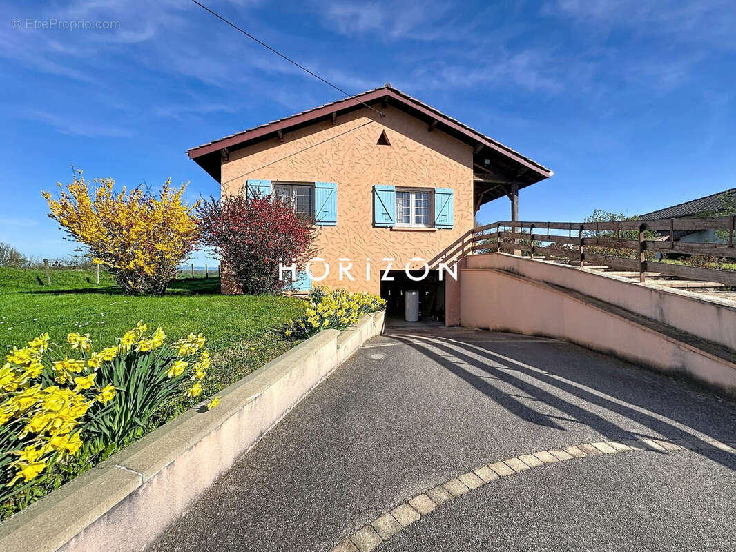 Maison à VONNAS