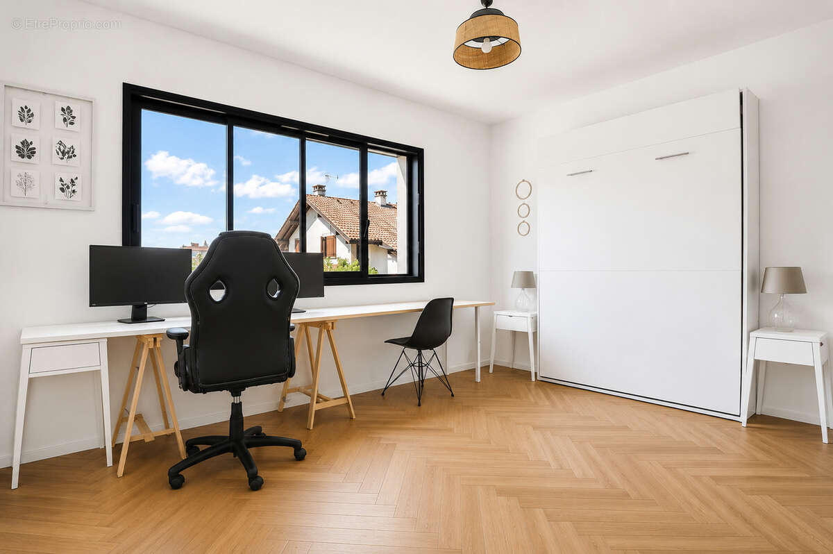 Maison contemporaine de 170 m2 construite en 2021 sur une parcelle d'environ 650 m2 - Veigy Foncenex - photo 10