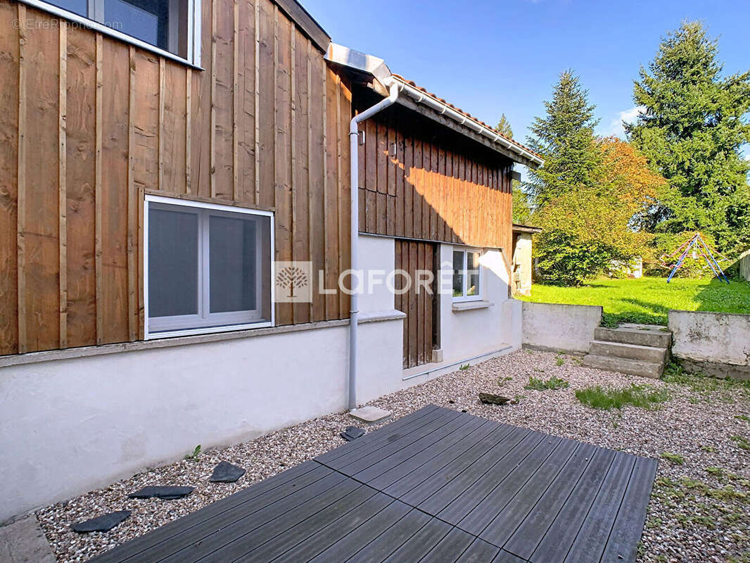 Maison 138 m² avec 4 chambres et jardin, Verrières - photo 3