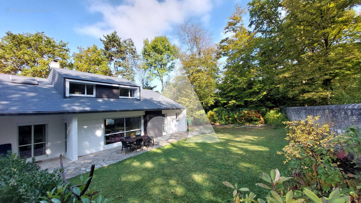 Maison à L'ISLE-ADAM