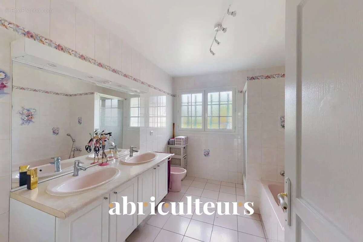 Maison à SAINT-VINCENT-DE-TYROSSE