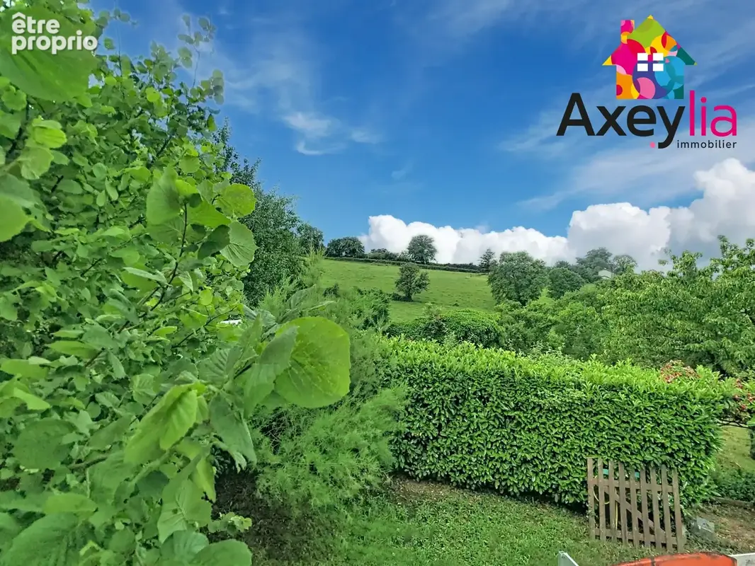 A vendre - a 5 min de charlieu - maison 4 ch avec garage et terrain - photo 2