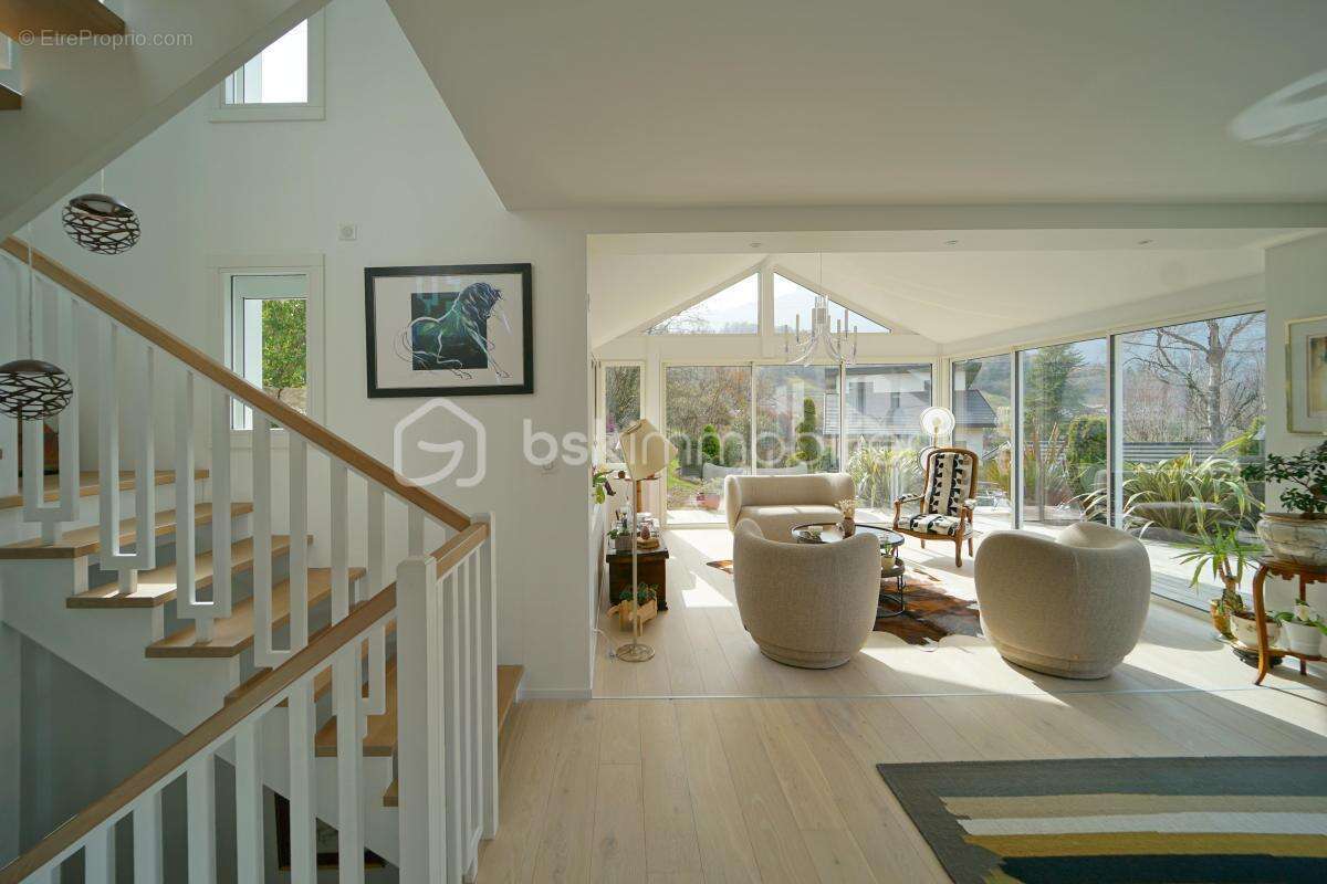 Maison à SAINT-JORIOZ