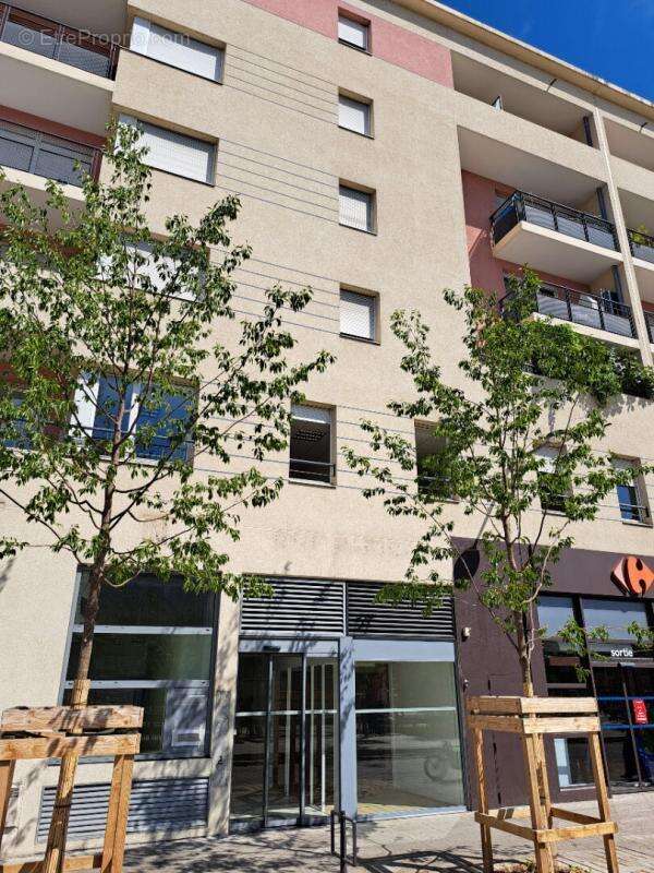 Local d'activité de 213 m² à Villeurbanne au prix de vente de 491 000 - photo 10