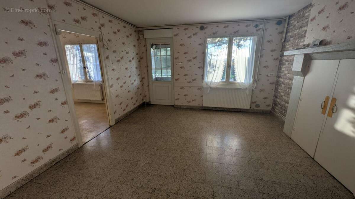 Maison à VARENNES-SUR-ALLIER