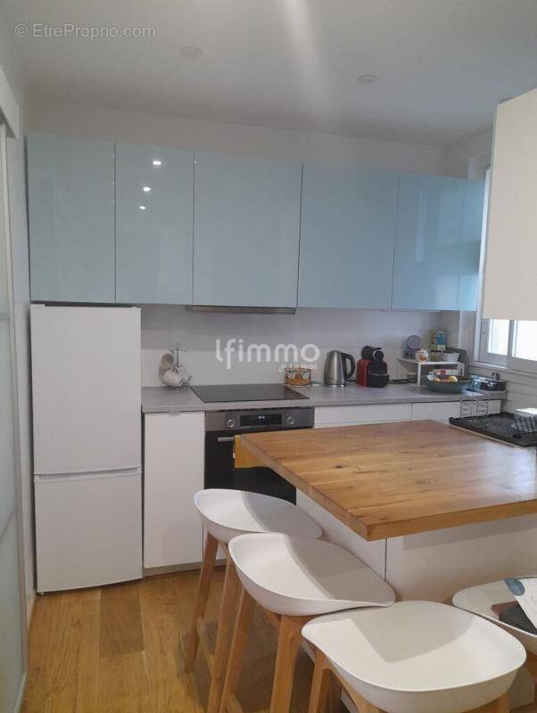 Appartement à PARIS-15E