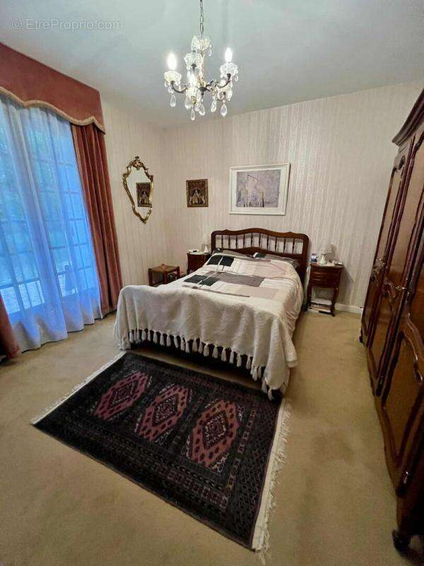 Maison à NOTRE-DAME-DE-SANILHAC