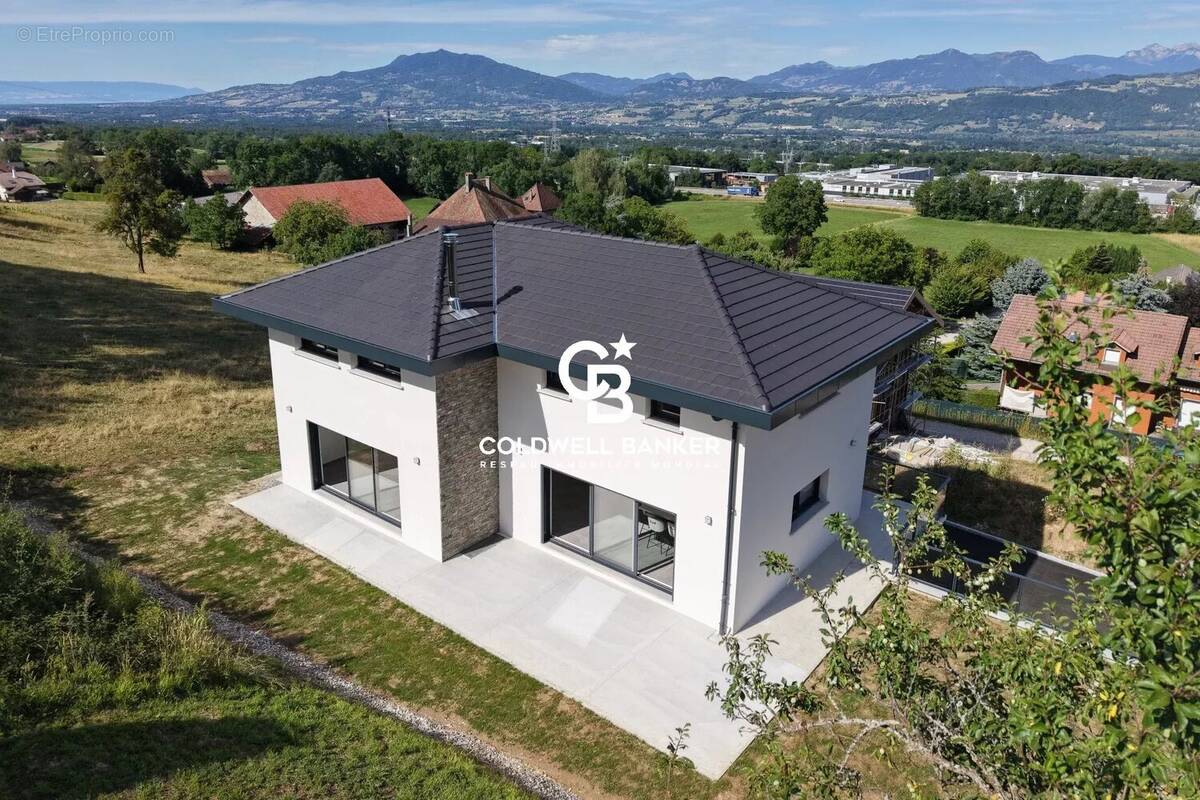 Maison à ETAUX