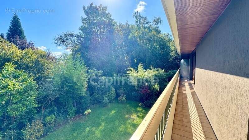 Appartement à NOISY-LE-ROI