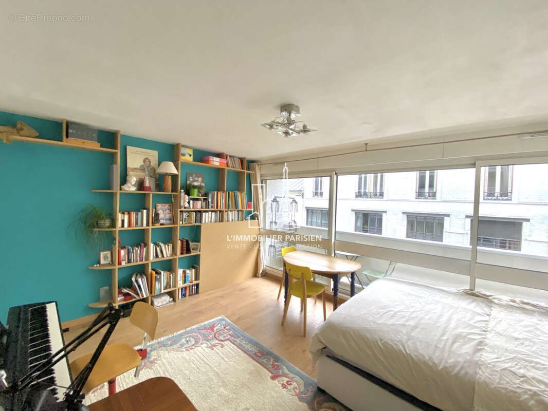 Appartement à PARIS-18E