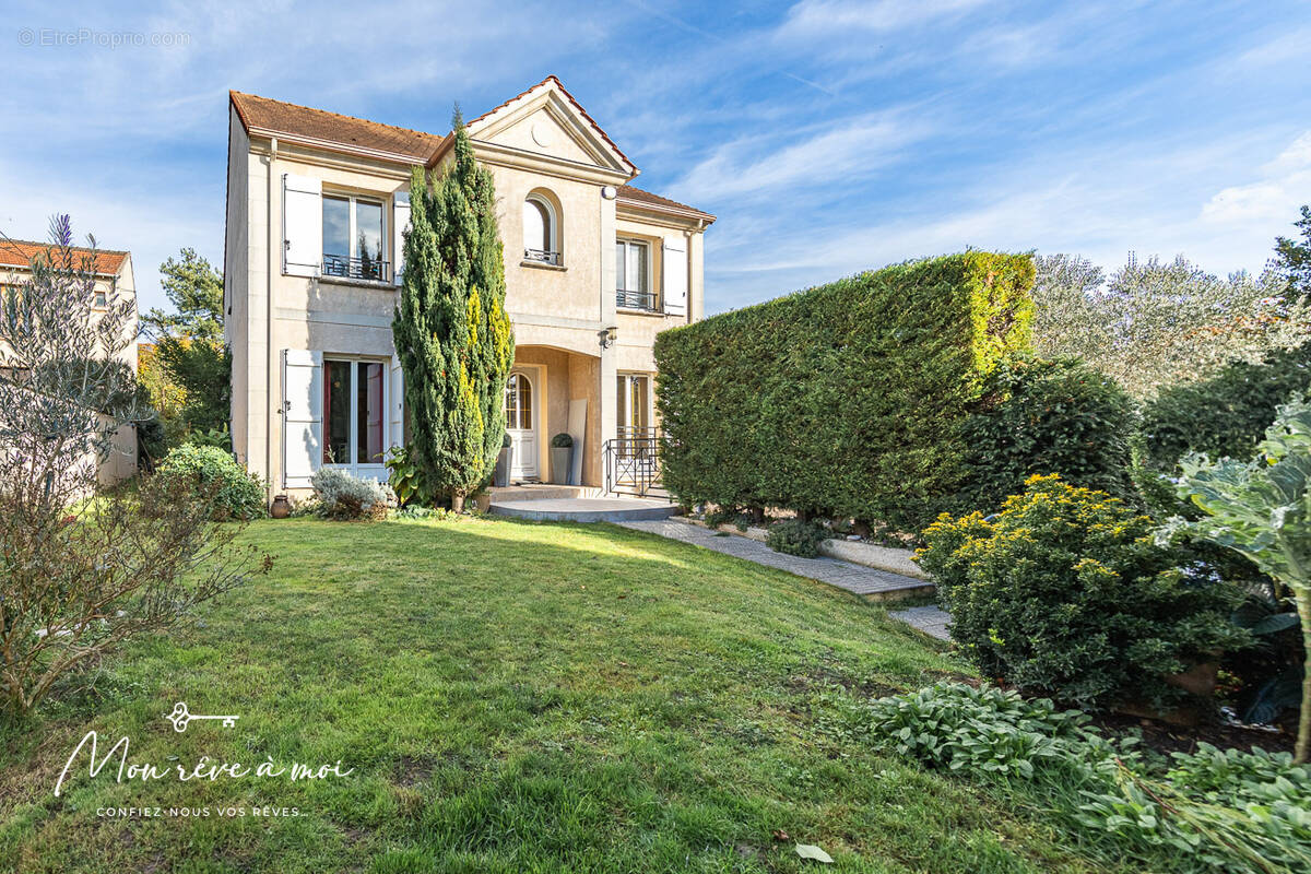 Maison à HOUILLES