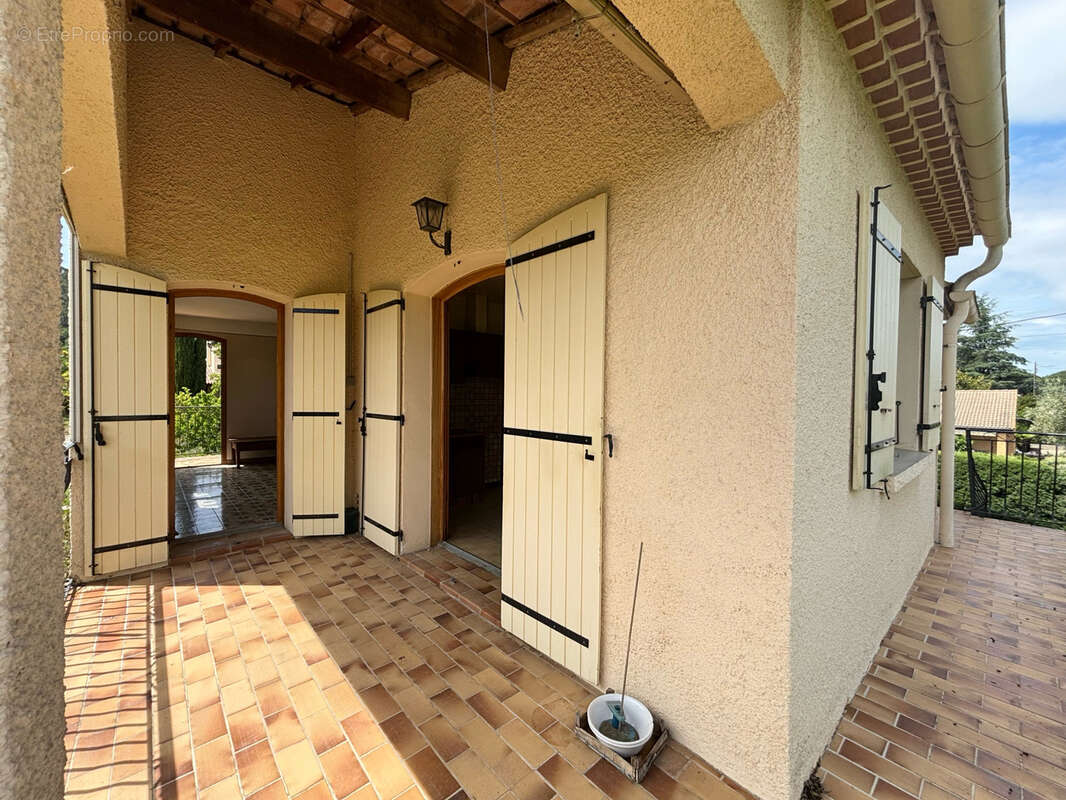 Maison à BAGNOLS-SUR-CEZE