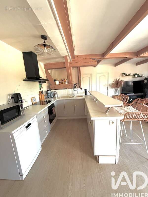 Photo 3 - Appartement à VERT-SAINT-DENIS