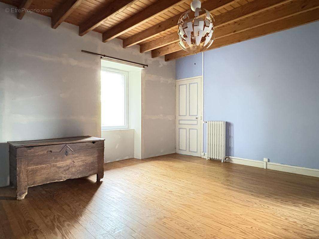 Maison 208 m² à Marigny  - photo 18