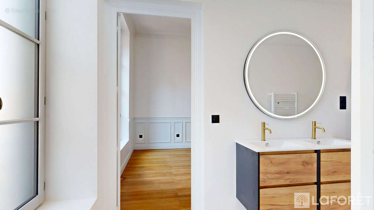 Appartement à MOULINS