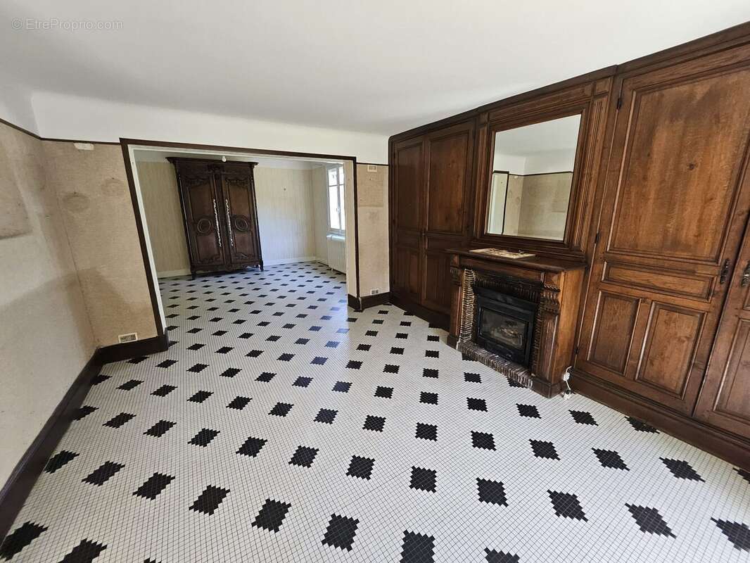 Maison 93 m² à Le Pin  - photo 5