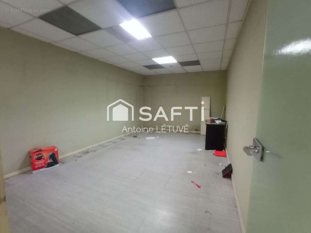 Photo 2 - Commerce à AMIENS