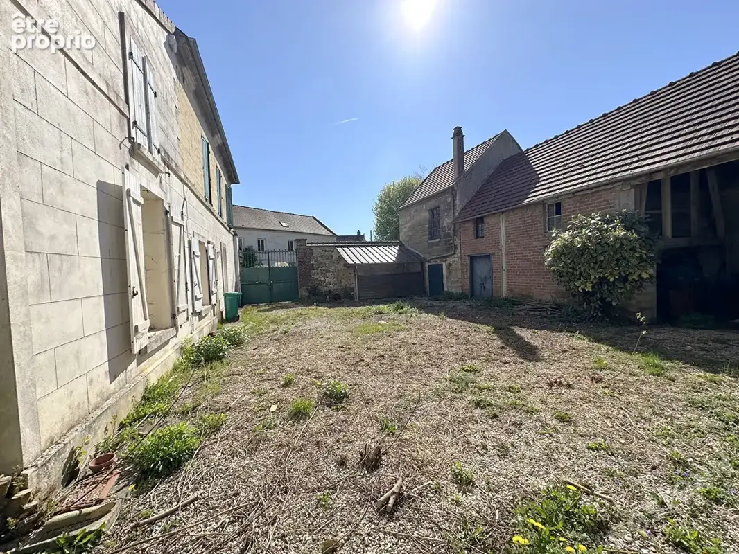 MONNEVILLE à 20 minutes de CERGY-PONTOISE - CORPS DE FERME comprenant maison d'habitation de 170 m² / 4 chambres + combles aména - photo 4