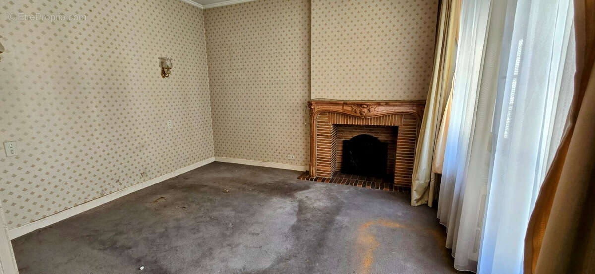 Maison à MIREBEAU-SUR-BEZE