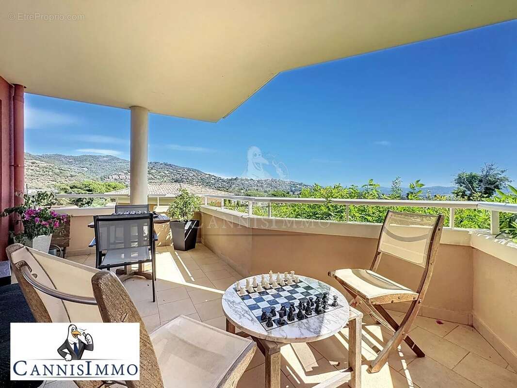 Appartement à MANDELIEU-LA-NAPOULE