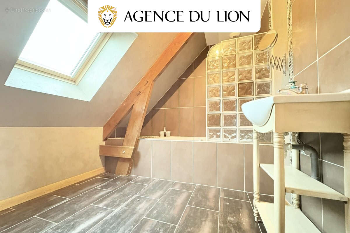 Maison traditionnelle de qualité – Géothermie – Terrain 2 900 m² - photo 16