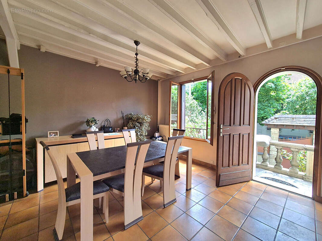 Maison à NEUILLY-PLAISANCE