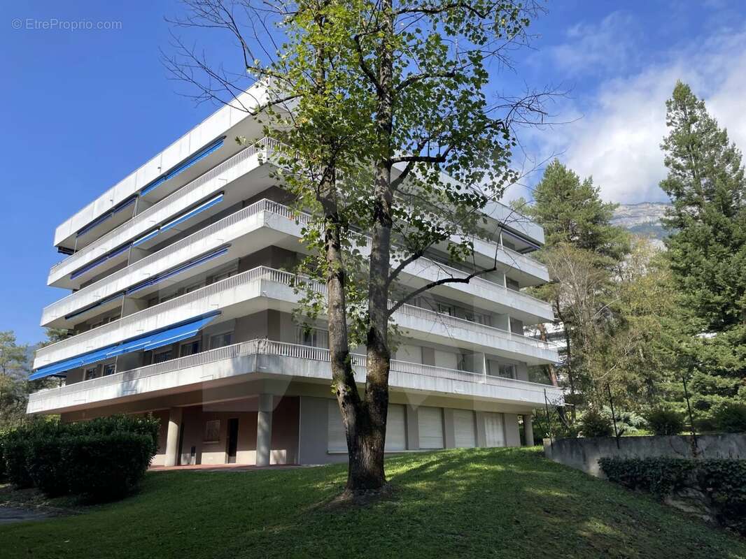 Appartement à MEYLAN