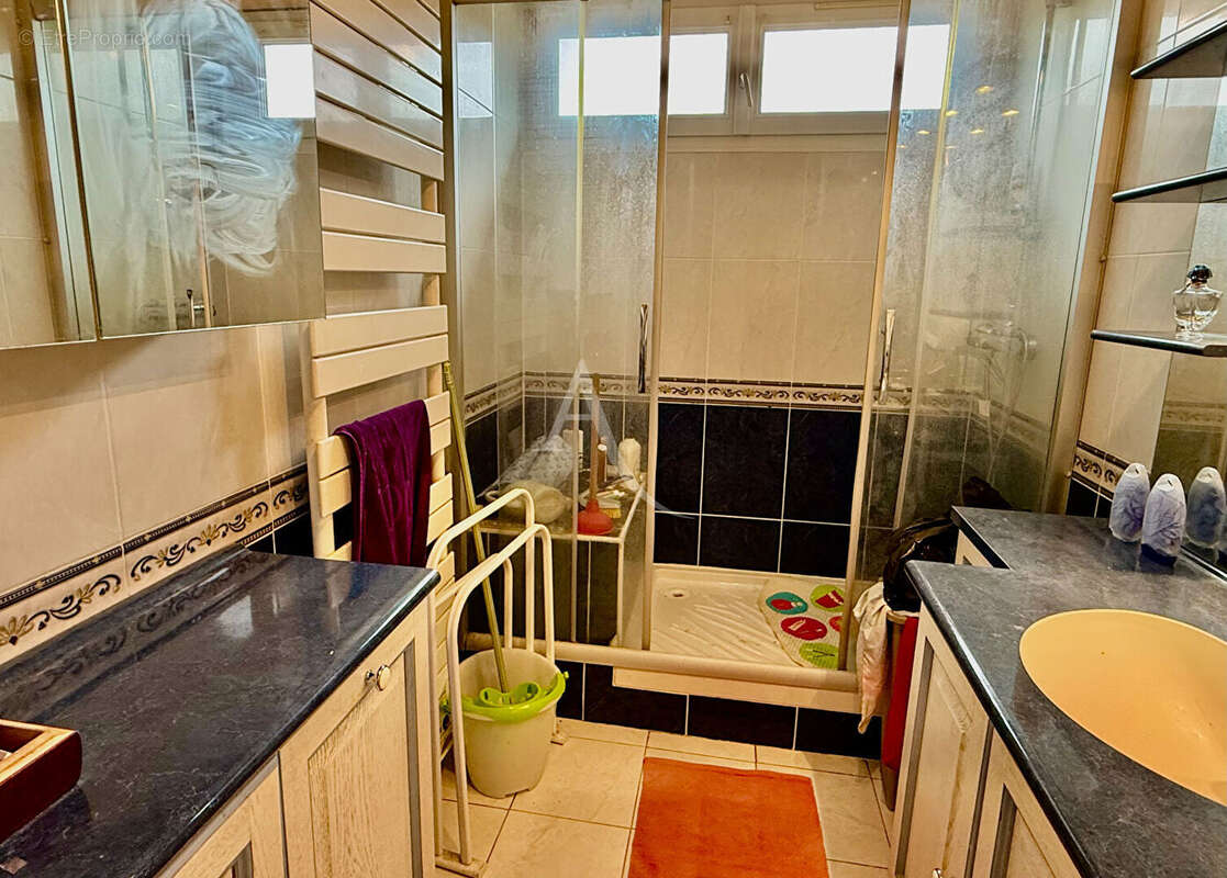 Appartement à CHAVILLE