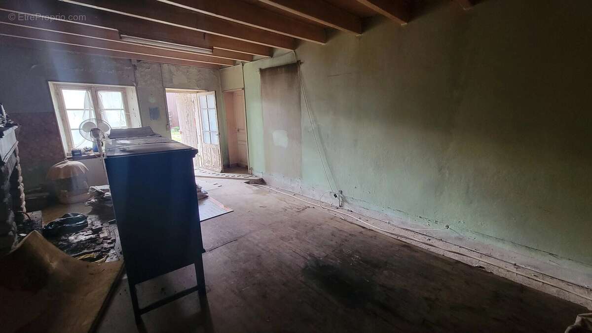 Maison de village à rénover avec dépendances - photo 12
