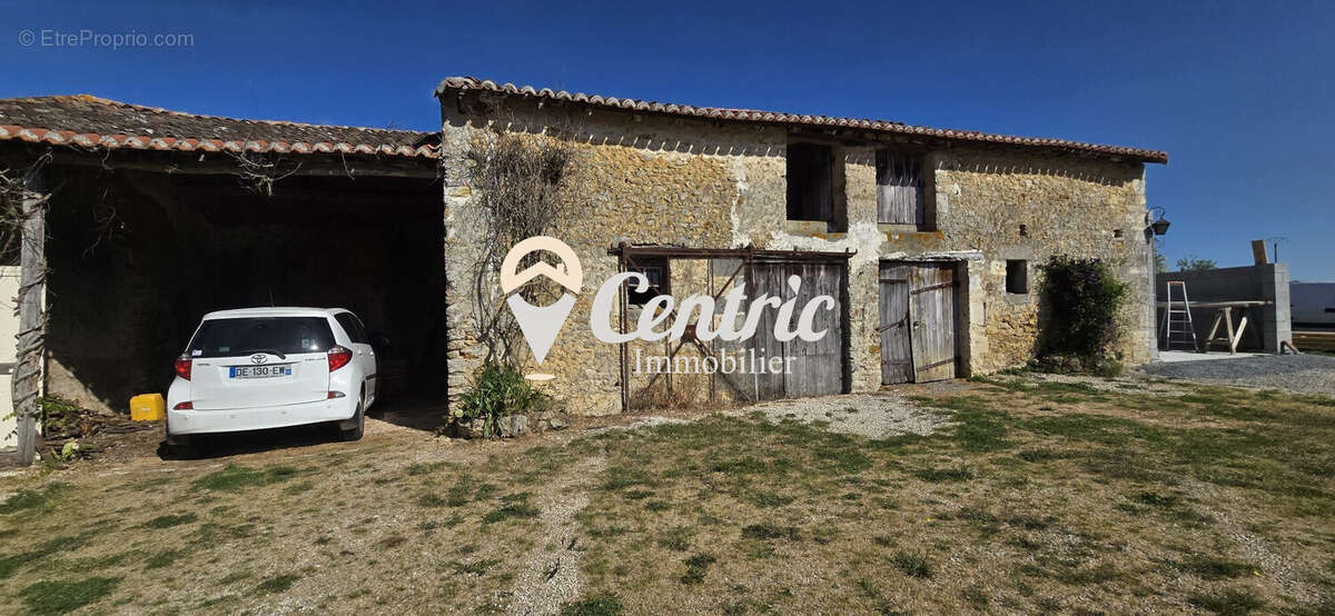 Maison 4 pièces 145 m² à vendre à Aubigny (79390) - photo 5