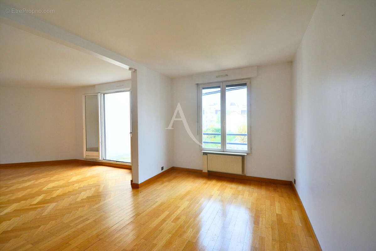 Appartement à LE KREMLIN-BICETRE