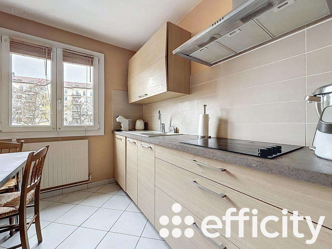 Appartement à VILLEURBANNE