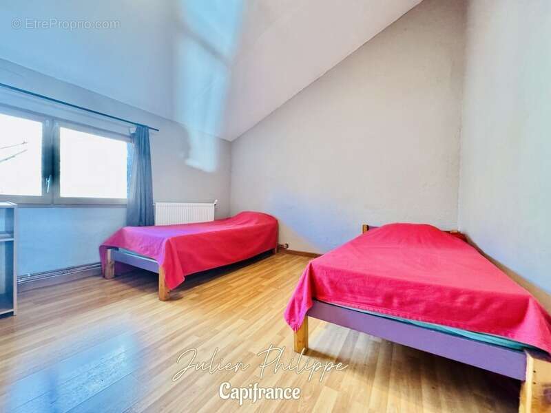 Maison à LA BATIE-MONTSALEON