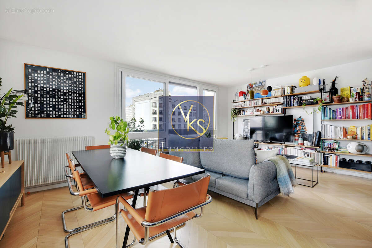 Appartement à PARIS-20E