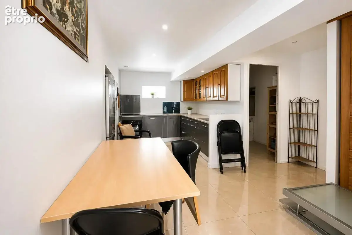 Maison en copropriété de 5 pièces de 85 m² à Mantes-la-Ville - photo 3