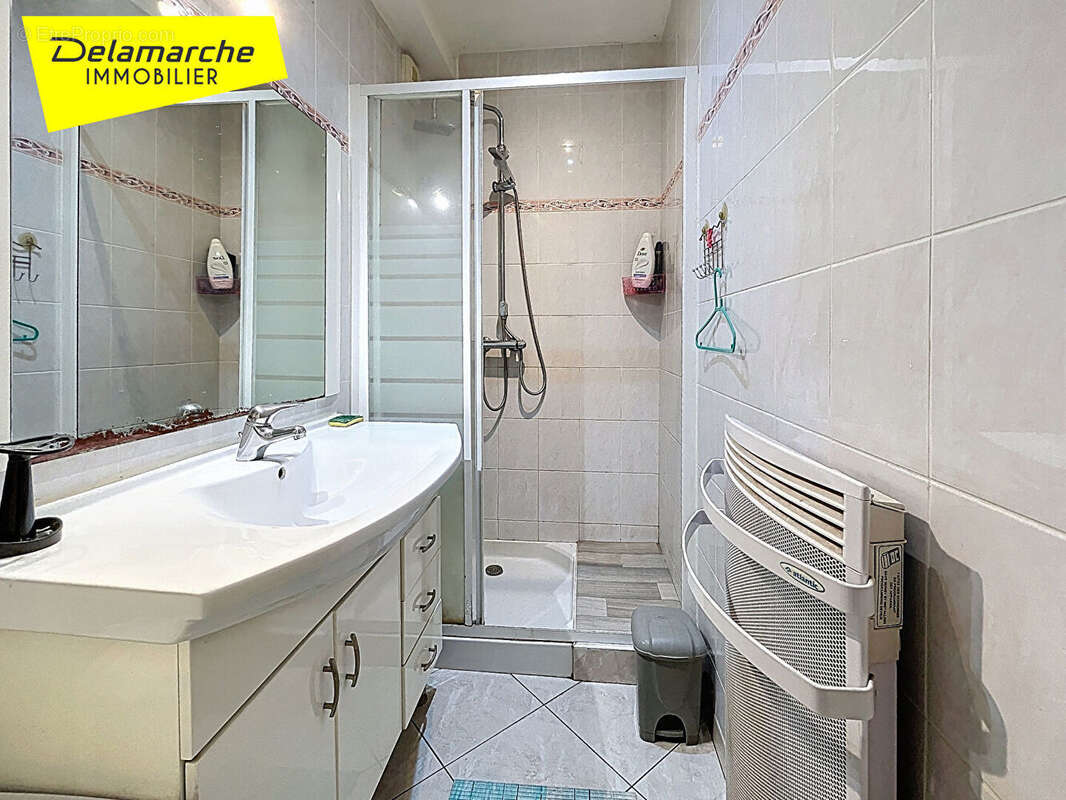 Maison à SAINTE-CECILE