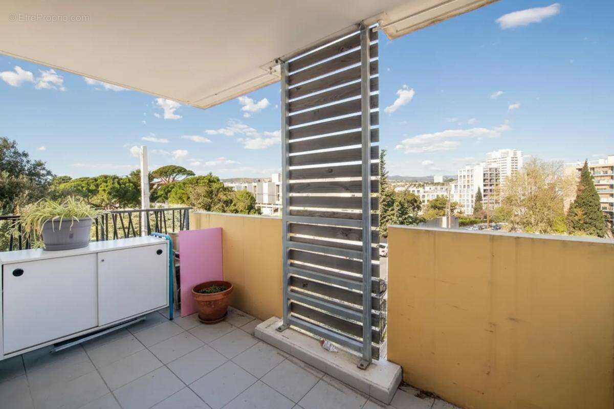 Appartement à MARSEILLE-14E