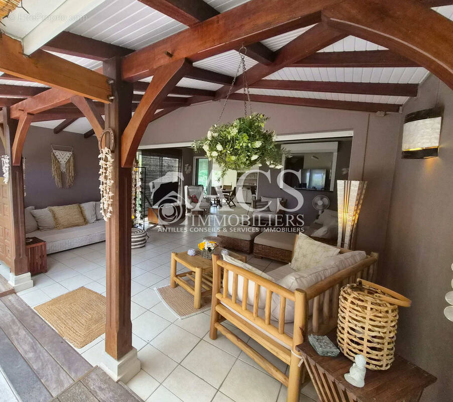 Appartement à LES TROIS-ILETS